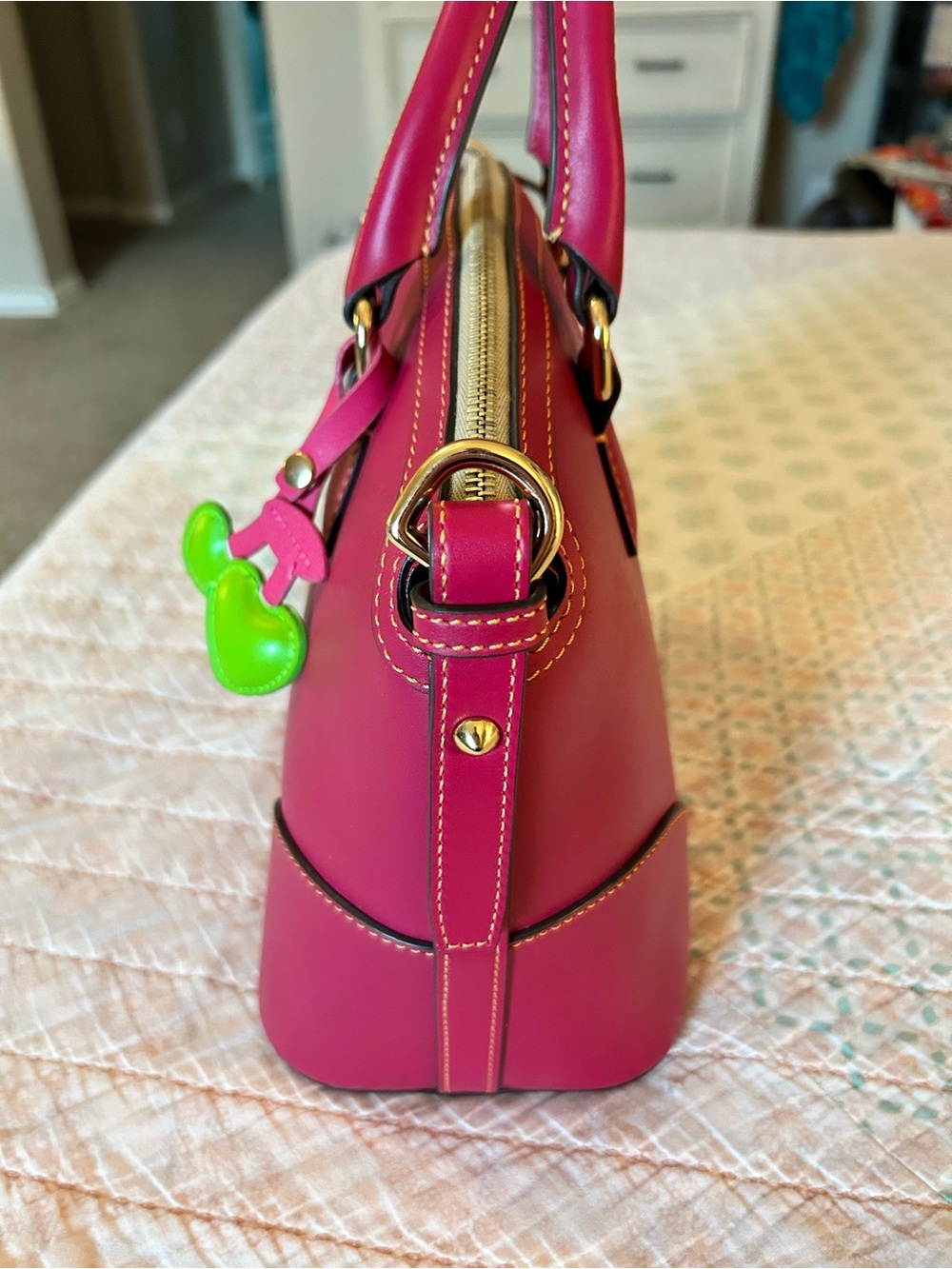 Dooney & Bourke Belmar leather Domed Satchel in Strawberry, excellent preowned - Picture 5 of 11